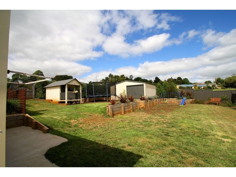 Lot1/3 Cambridge Crt, Leongatha VIC 3953