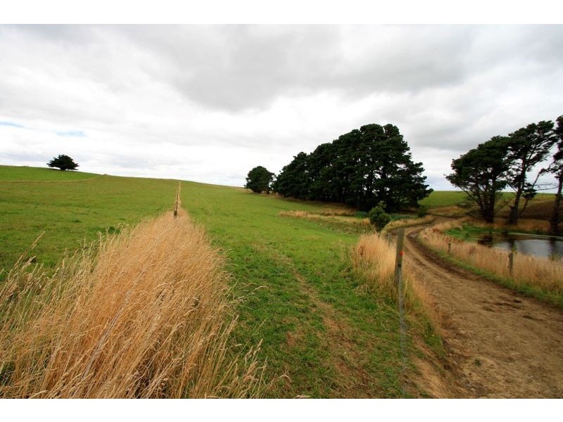 455 Buffalo North Road, Fish Ceek, Leongatha VIC 3953
