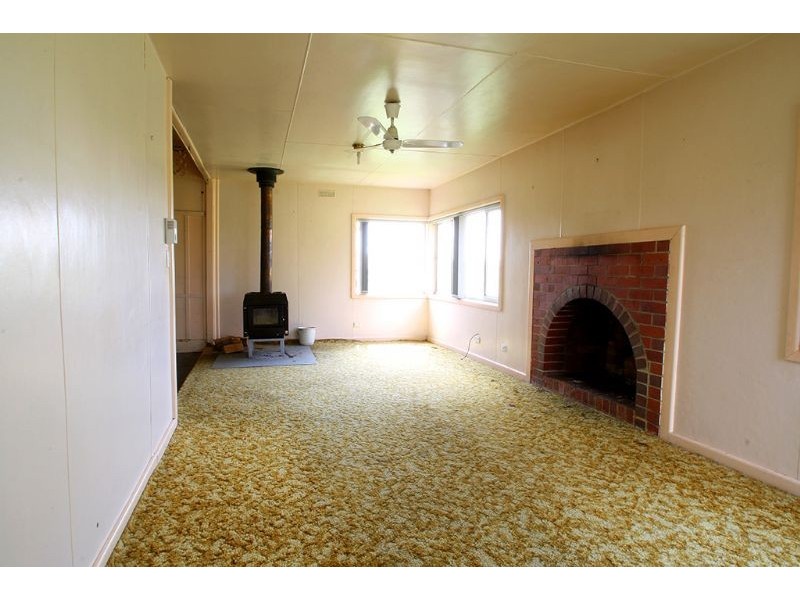 960 Falls Road, Fish Creek VIC 3959