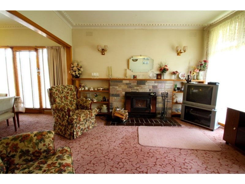 30 Young Street, Leongatha VIC 3953