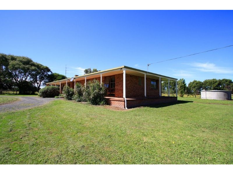 230 Buffalo-Waratah Road, Buffalo VIC 3958