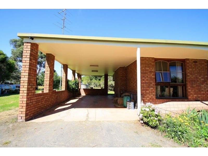 230 Buffalo-Waratah Road, Buffalo VIC 3958