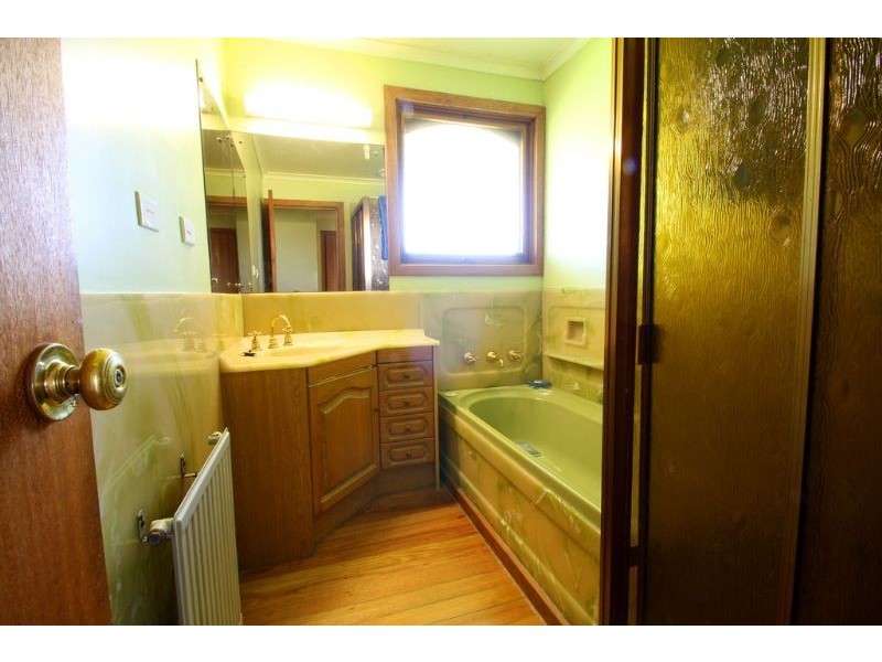 230 Buffalo-Waratah Road, Buffalo VIC 3958