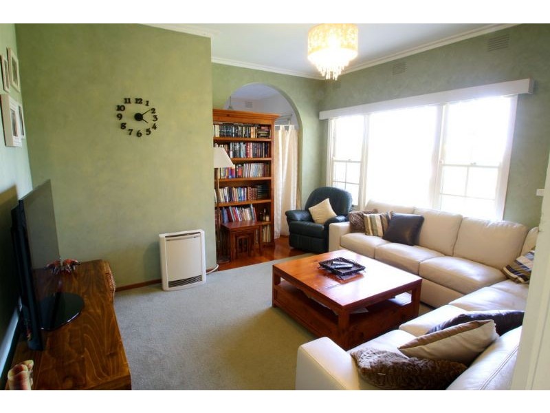 3 Somerset Crt, Leongatha VIC 3953