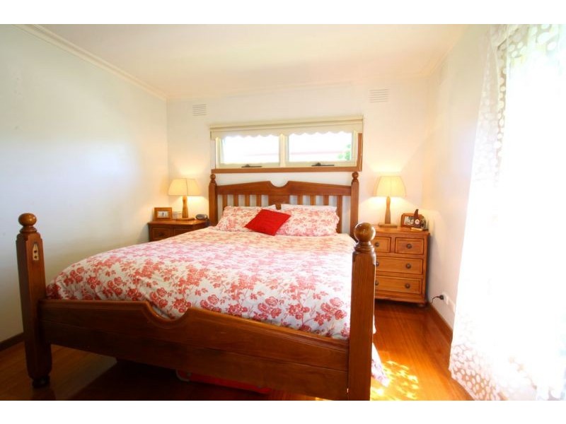 3 Somerset Crt, Leongatha VIC 3953