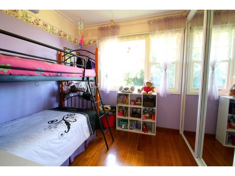 3 Somerset Crt, Leongatha VIC 3953