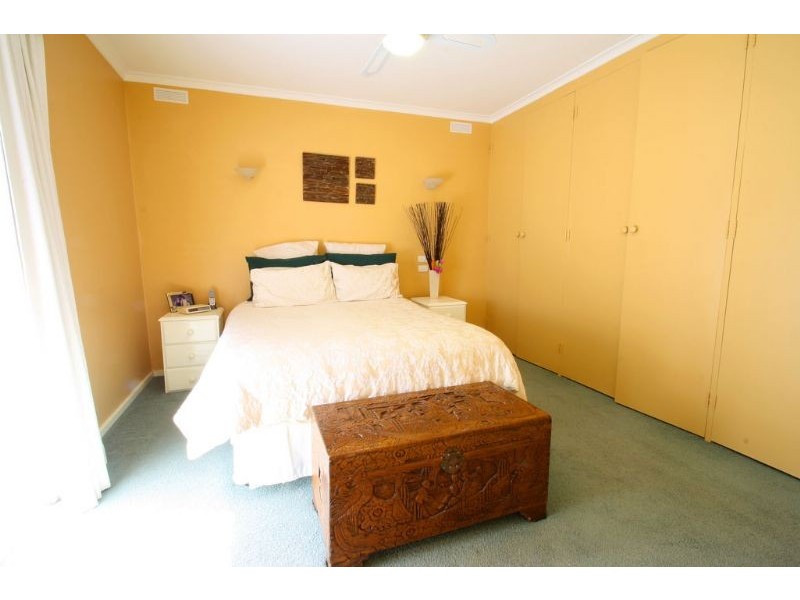 2 Claydon Close, Leongatha VIC 3953