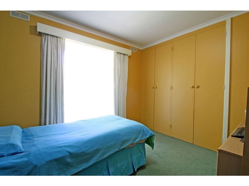 2 Claydon Close, Leongatha VIC 3953