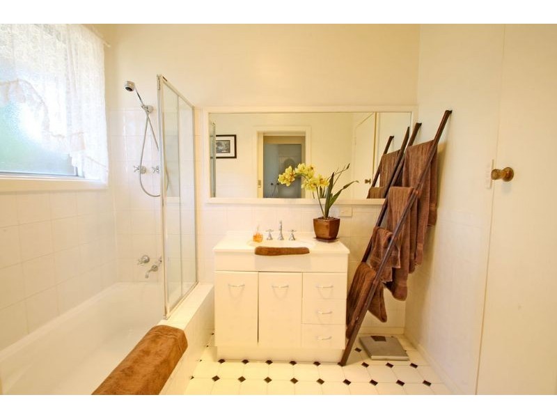 2 Claydon Close, Leongatha VIC 3953