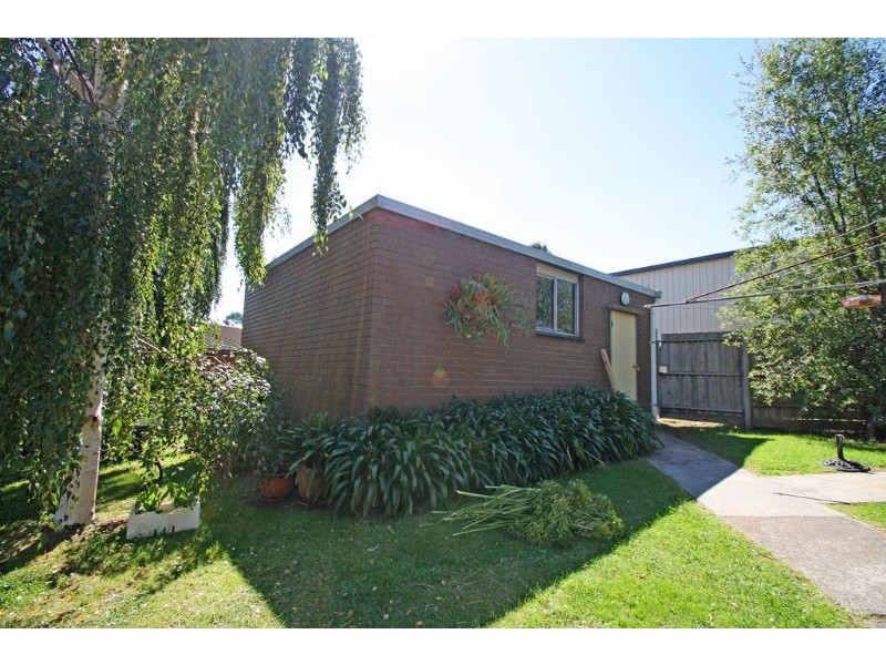 2 Claydon Close, Leongatha VIC 3953