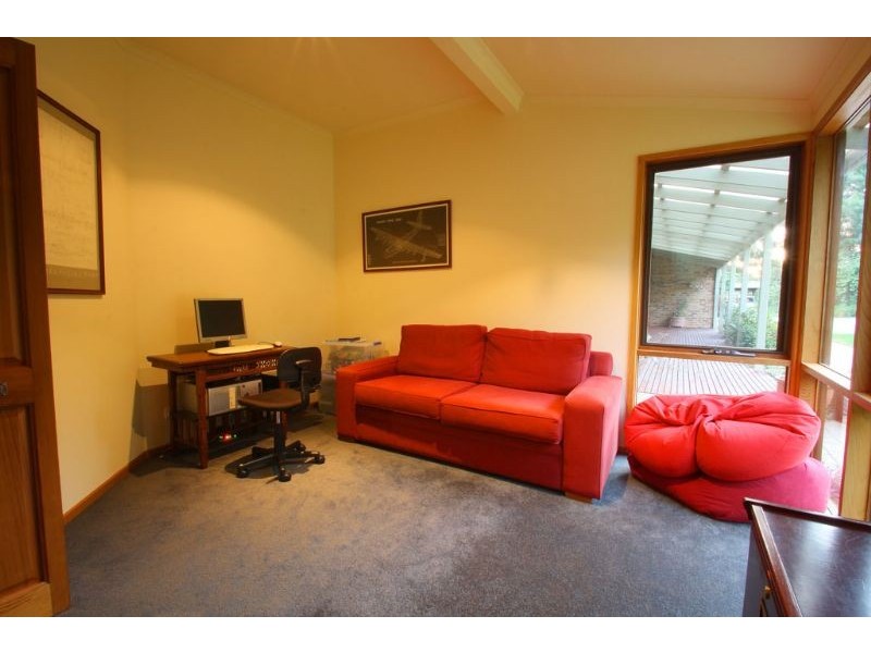 6 Davis Crt, Leongatha VIC 3953