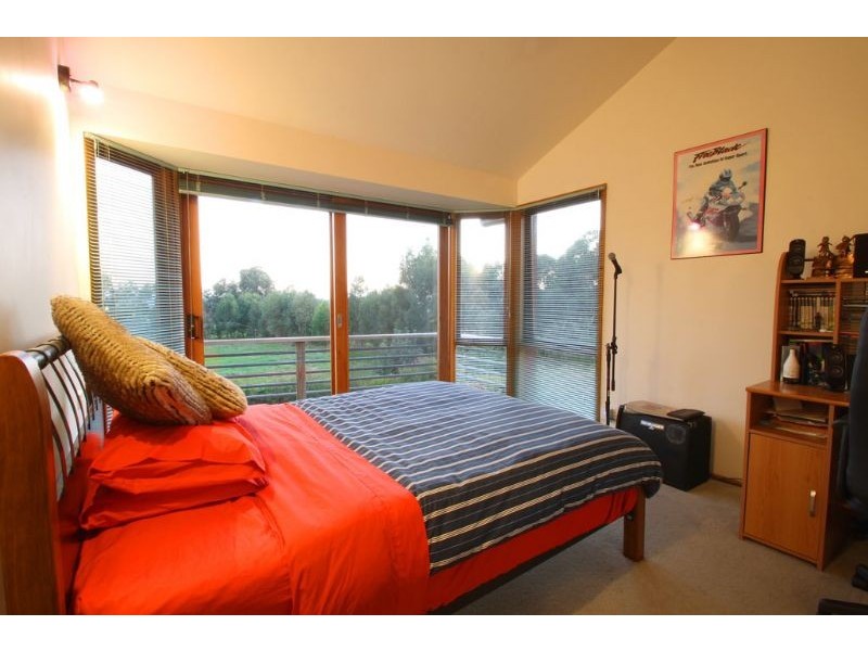 6 Davis Crt, Leongatha VIC 3953