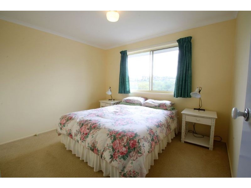 33 Chamberlain Drive, Leongatha VIC 3953