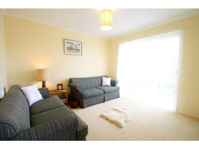 33 Chamberlain Drive, Leongatha VIC 3953