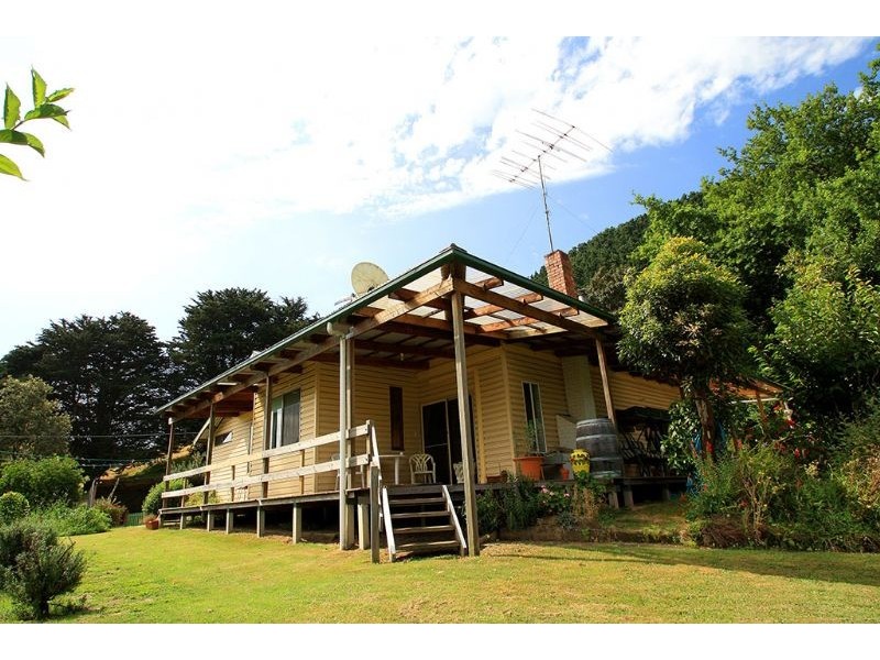 40 Rasmussens Road, Leongatha VIC 3953