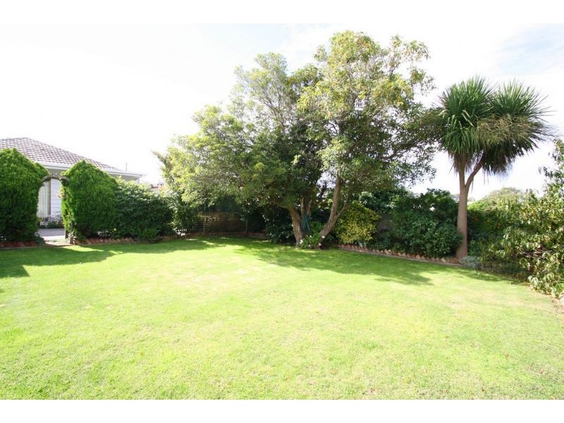 2 Bazley Street, Leongatha VIC 3953