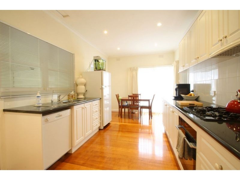 11 Lee Parade, Leongatha VIC 3953