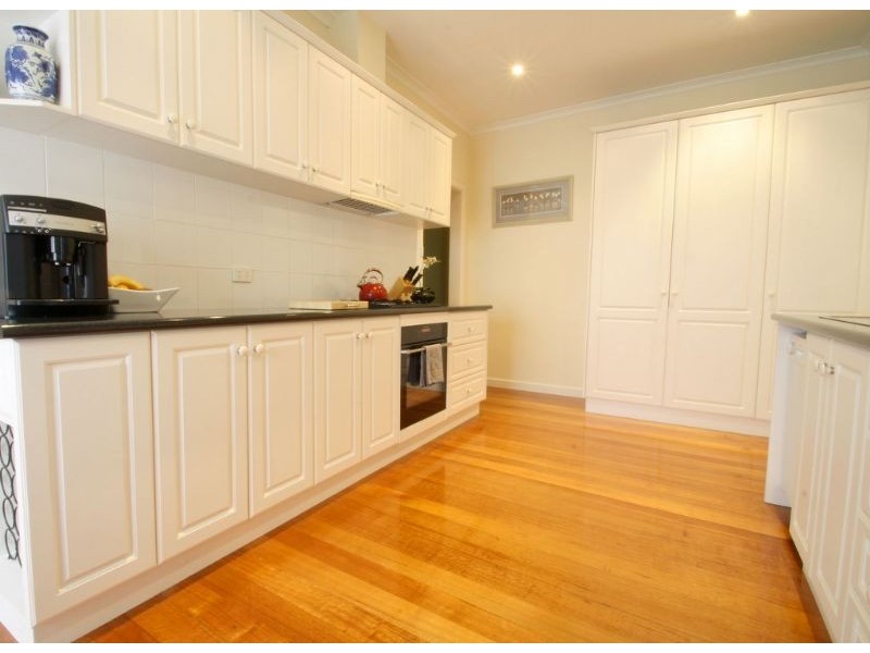 11 Lee Parade, Leongatha VIC 3953