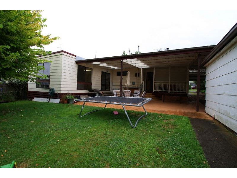 5 Olympic Crt, Leongatha VIC 3953
