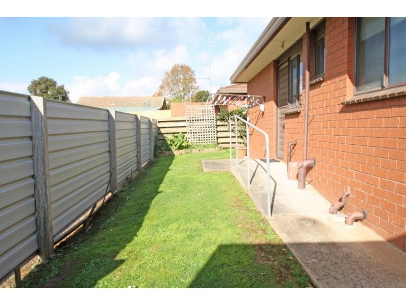 7/10-12 Belligham Street, Leongatha VIC 3953
