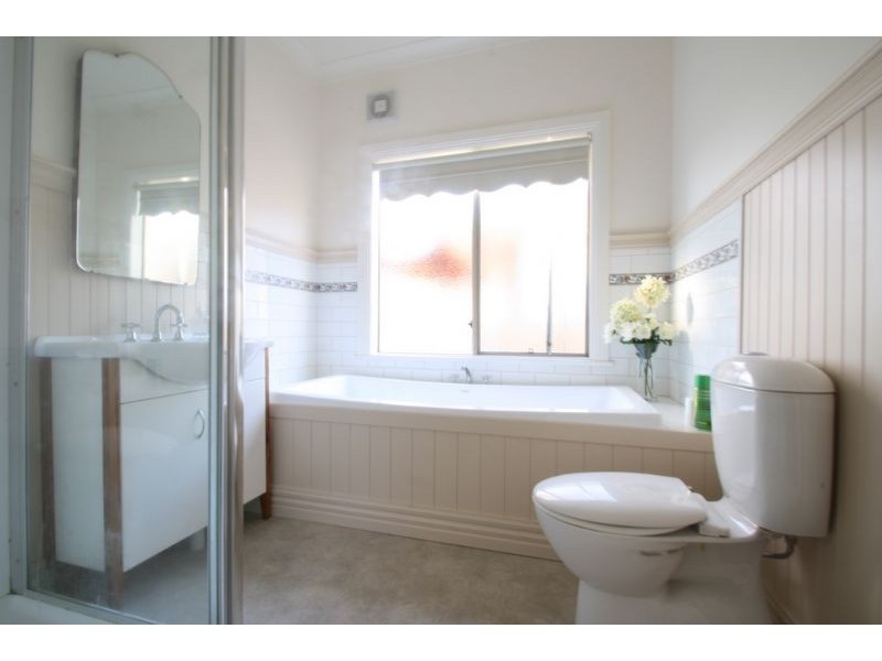 13 Ogilvy Street, Leongatha VIC 3953