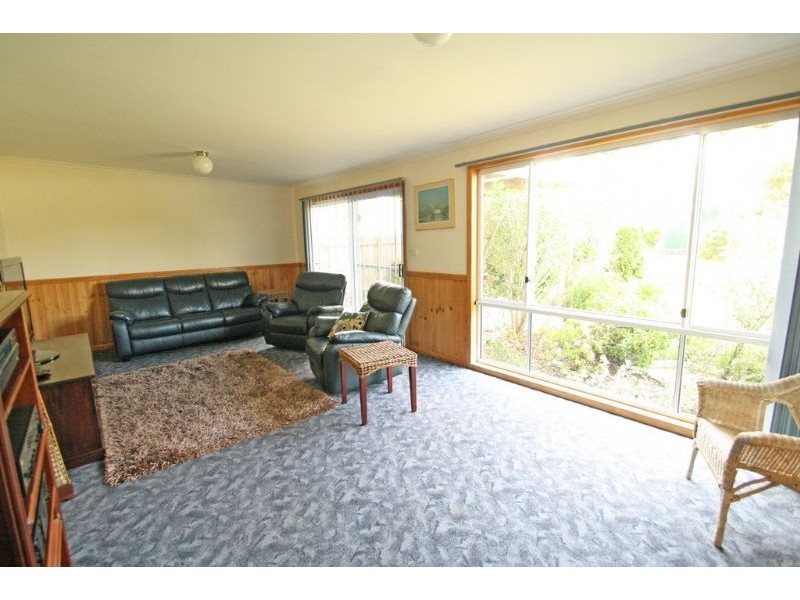 61 Peart Street, Leongatha VIC 3953