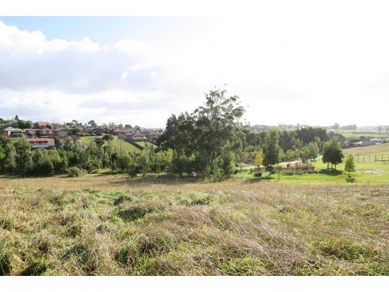 66 Chamberlain Drive, Leongatha VIC 3953