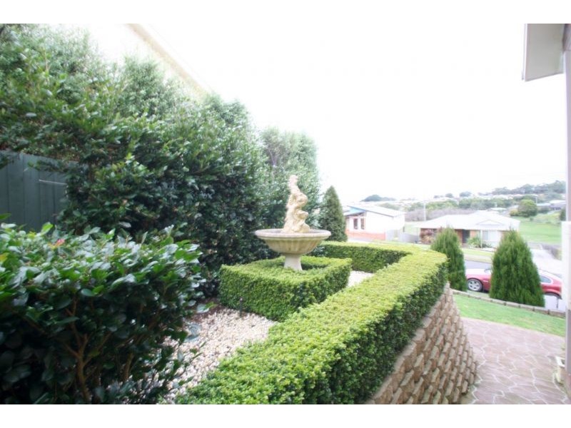 11 Griffin Road, Leongatha VIC 3953