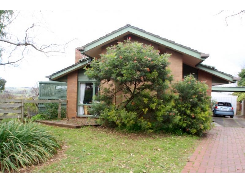 94 Ogilvy Street, Leongatha VIC 3953