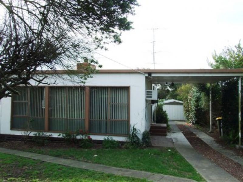 4 Bate Street, Leongatha VIC 3953