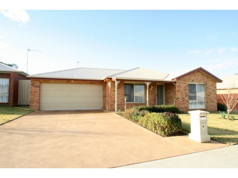 25/17 McDonald Street, Leongatha VIC 3953