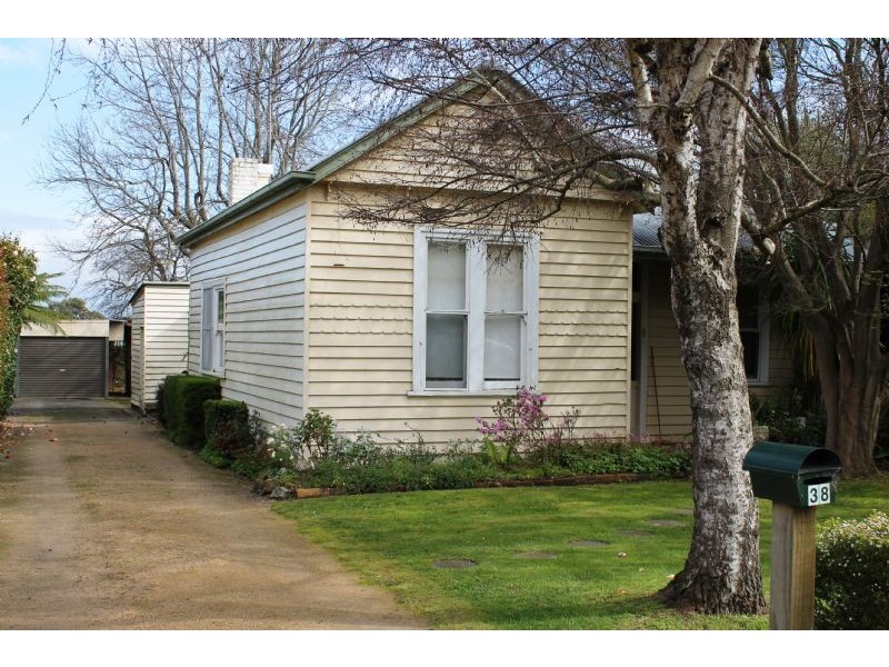 38 Hassett Street, Leongatha VIC 3953