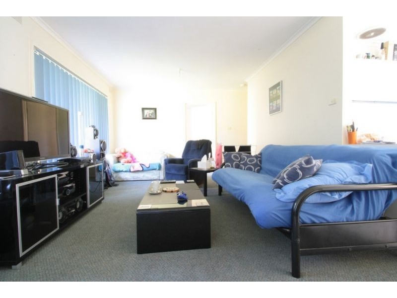 8 Holt Street, Leongatha VIC 3953