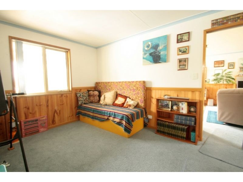 18 Farmers Road, Dumbalk VIC 3956