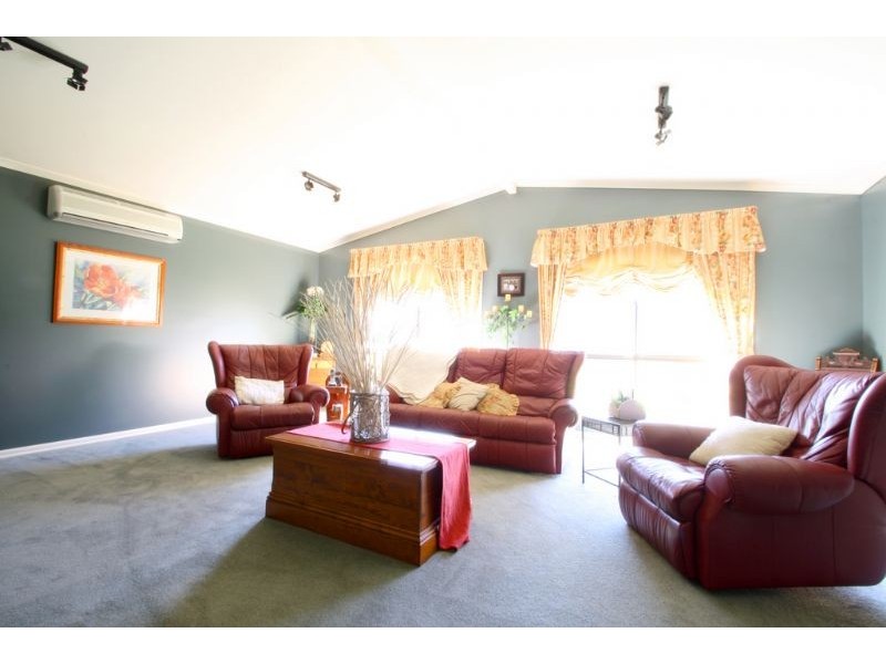 10 Cashin Road, Leongatha South VIC 3953