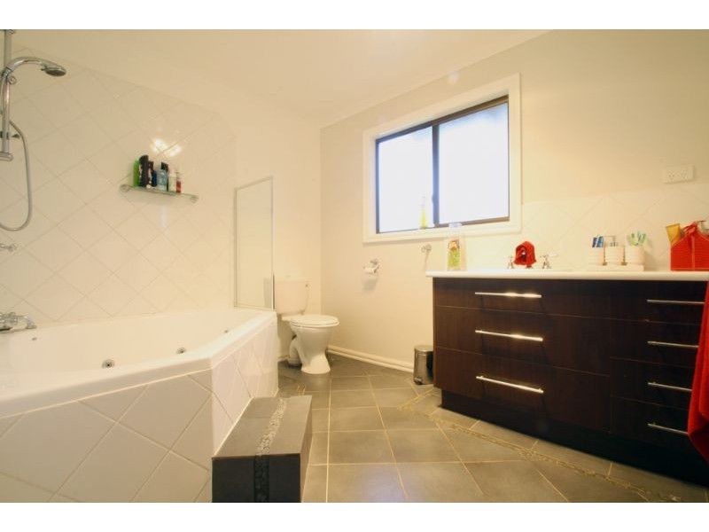 10 Cashin Road, Leongatha South VIC 3953