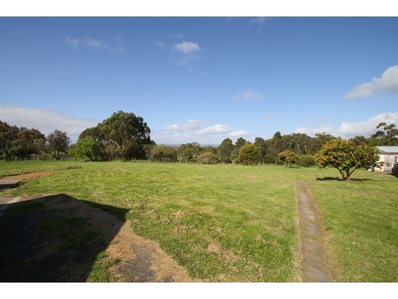 17 Geale Street, Meeniyan VIC 3956