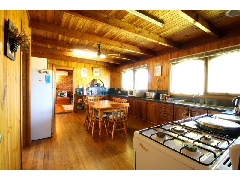 230 Buffalo-Waratah Road, Buffalo VIC 3958