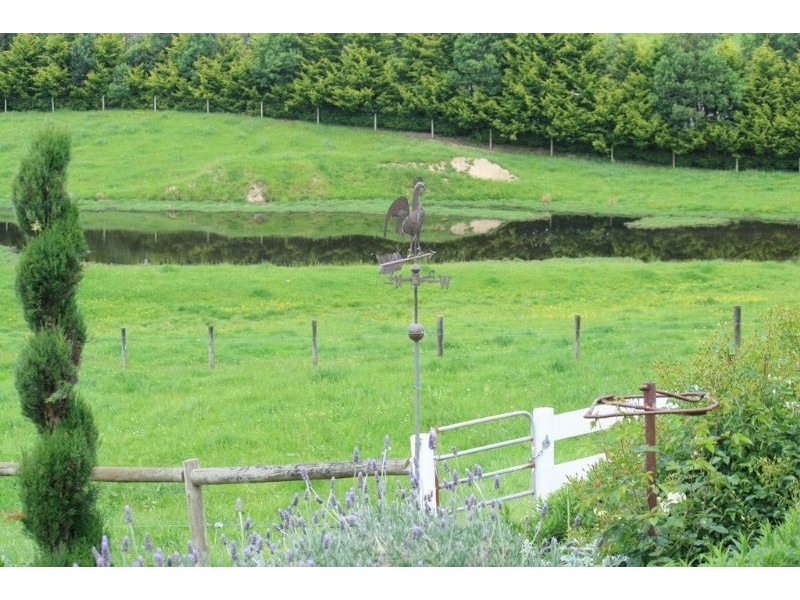 8955 South Gippsland Highway KARDELLA SOUTH, Kardella VIC 3951