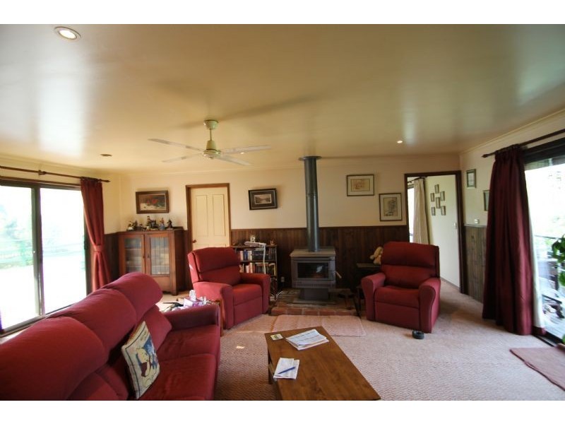 90 Stevens Road, Kardella VIC 3951