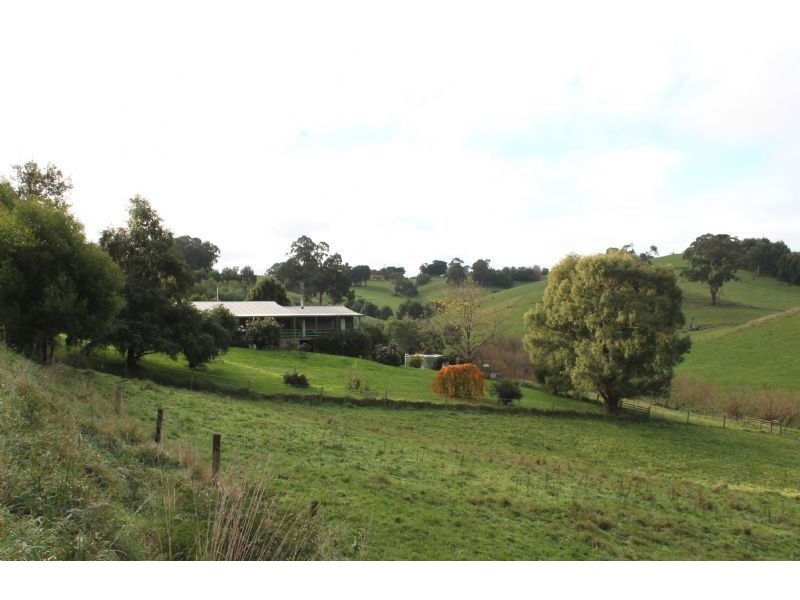 90 Stevens Road, Kardella VIC 3951