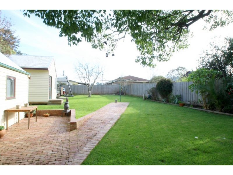 102 McCartin Street, Leongatha VIC 3953