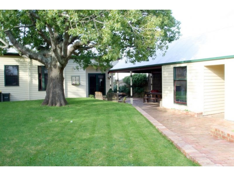 102 McCartin Street, Leongatha VIC 3953