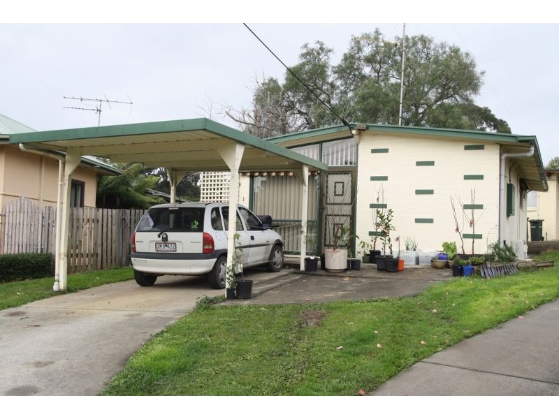 1/7 Douglas Court, Leongatha VIC 3953