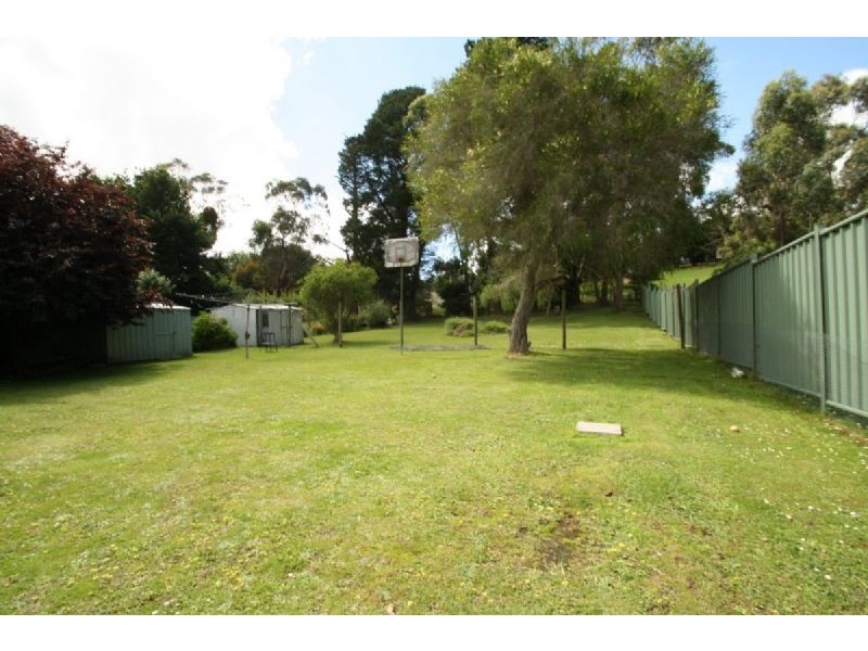 147 Whitelaw Street, Meeniyan VIC 3956