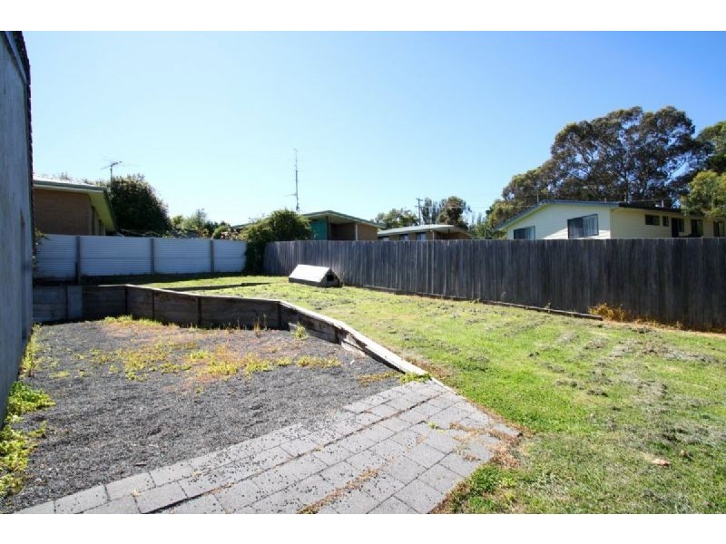 16 Meikle Street, Meeniyan VIC 3956