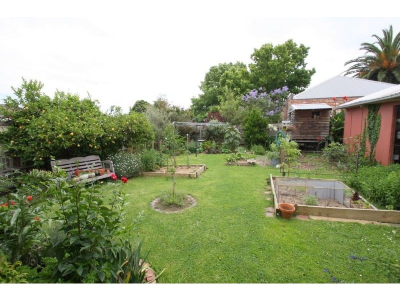 4 McDonald Street, Leongatha VIC 3953