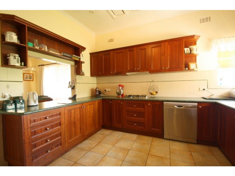 13 Watt Street, Leongatha VIC 3953