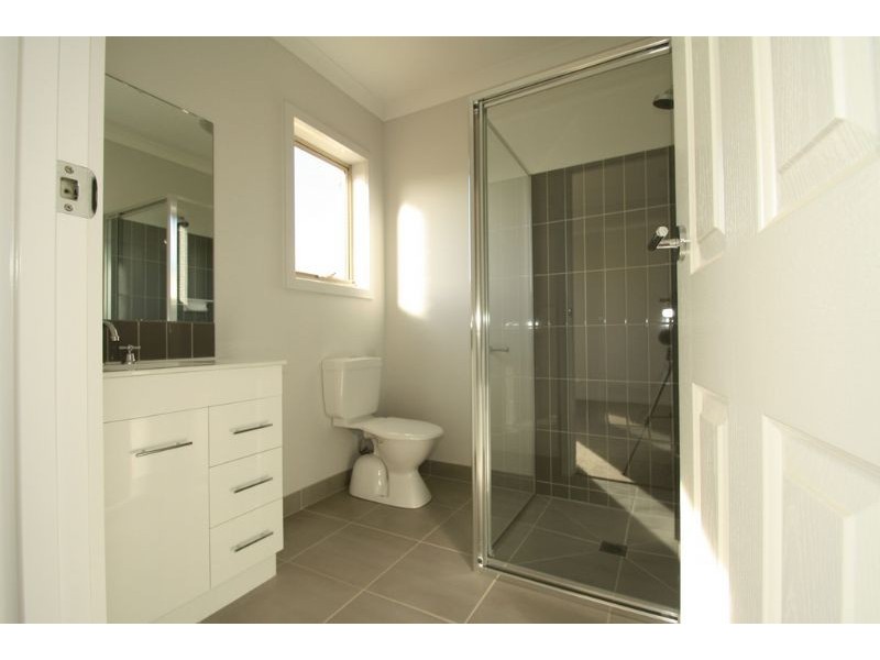 2/61 Shingler Street, Leongatha VIC 3953