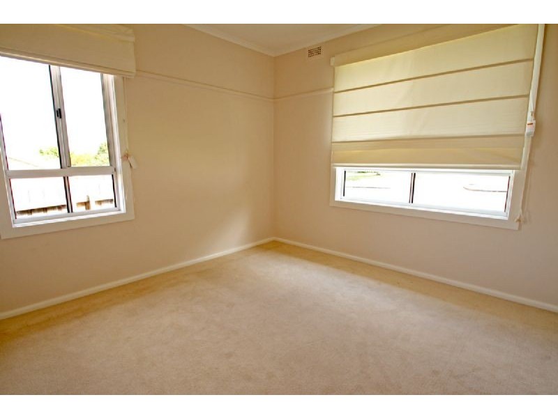 14 Owen Street, Leongatha VIC 3953